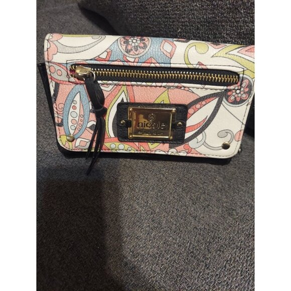 Nicole By Nicole Miller Paisley Wallet Zipper Pockets Credit Cards Accessory - Picture 2 of 9